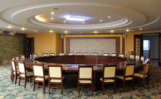 SAS办公桌潍坊办公家具桌现代简约板式桌