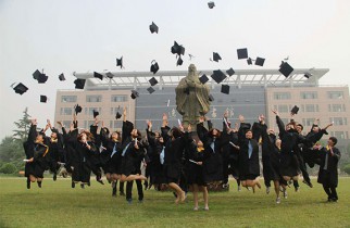 我校2017年新教师上岗培训